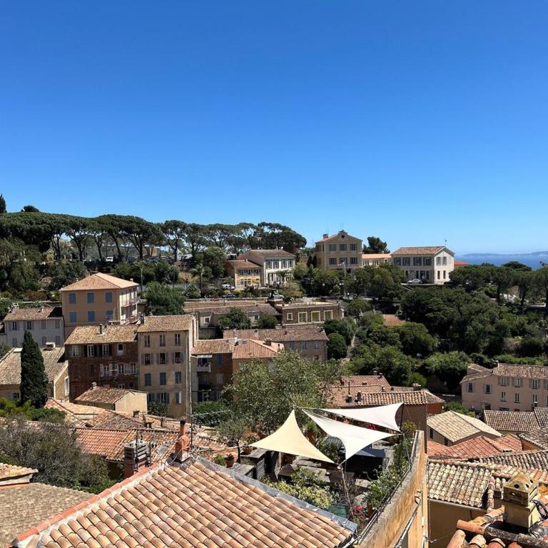 Bormes les Mimosas au coeur du village historique - Appartement 3 Chambres - 7