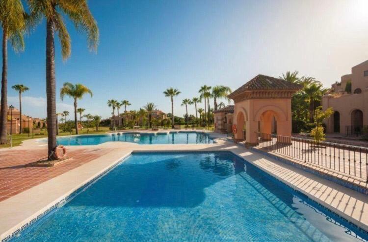Cartuja Del Golf Duplex Penthouse - Three-Bedroom Apartment with Park View - 3