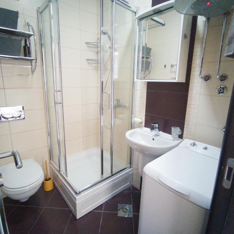 Cozy 1BD apartment 7min to beach - Apartman s 1 Spavaćom Sobom, Balkonom i Pogledom na More - 11