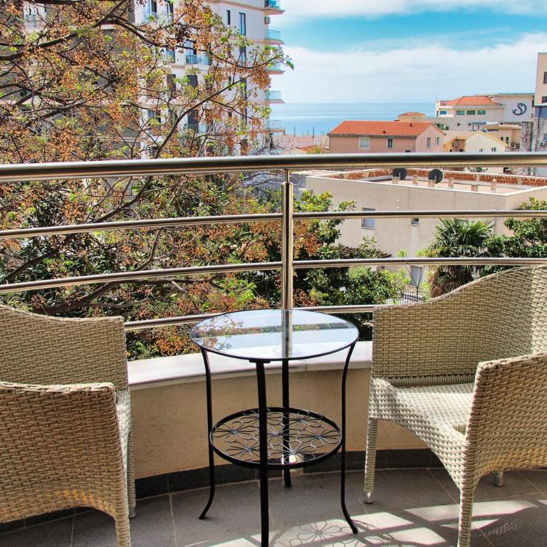 Cozy 1BD apartment 7min to beach - Apartman s 1 Spavaćom Sobom, Balkonom i Pogledom na More - 7