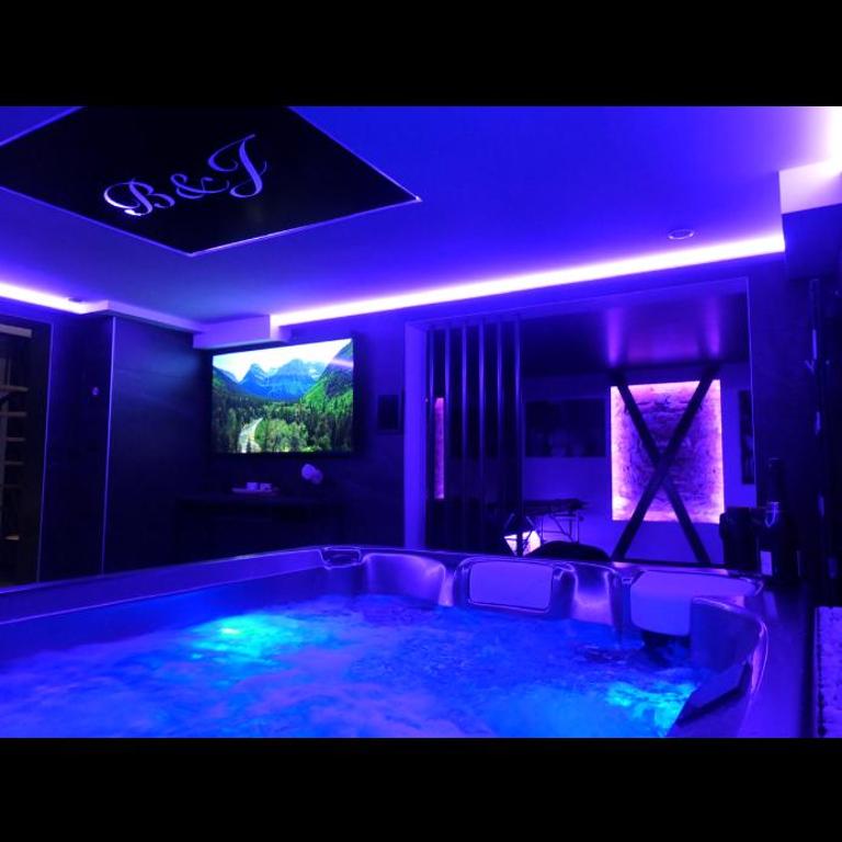 Loveroom Metz Spa Privatif - Appartement Deluxe - 1