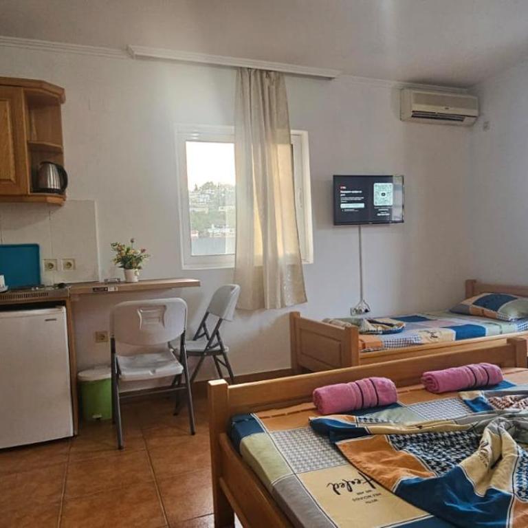 OliveGarten Apartments - Četvorokrevetna Soba sa Pogledom na Vrt - 13