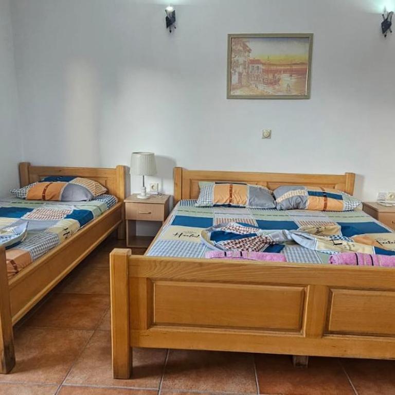 OliveGarten Apartments - Četvorokrevetna Soba sa Pogledom na Vrt - 12