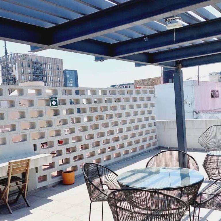 Lindo Departamento con Terraza Privada - Apartamento de 2 dormitorios - 3