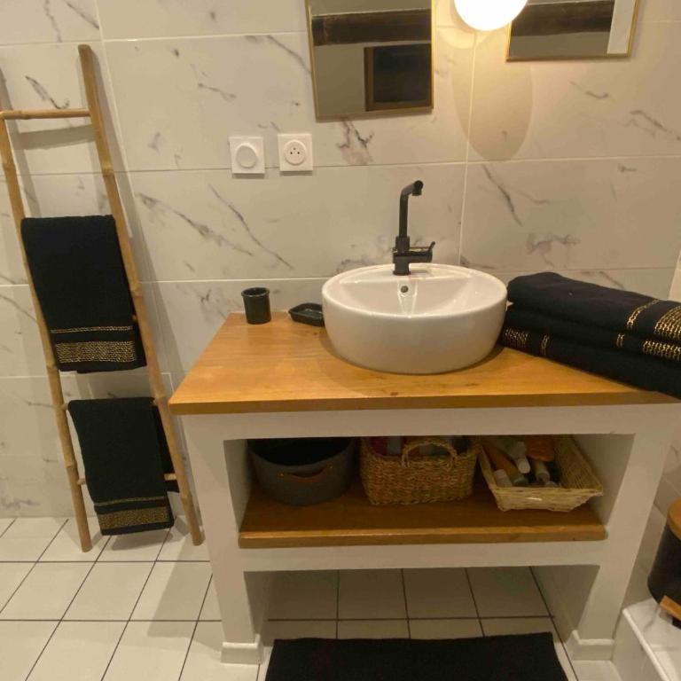 Mini loft de Charme au cœur de la ville - Apartamento de 1 dormitorio - 13