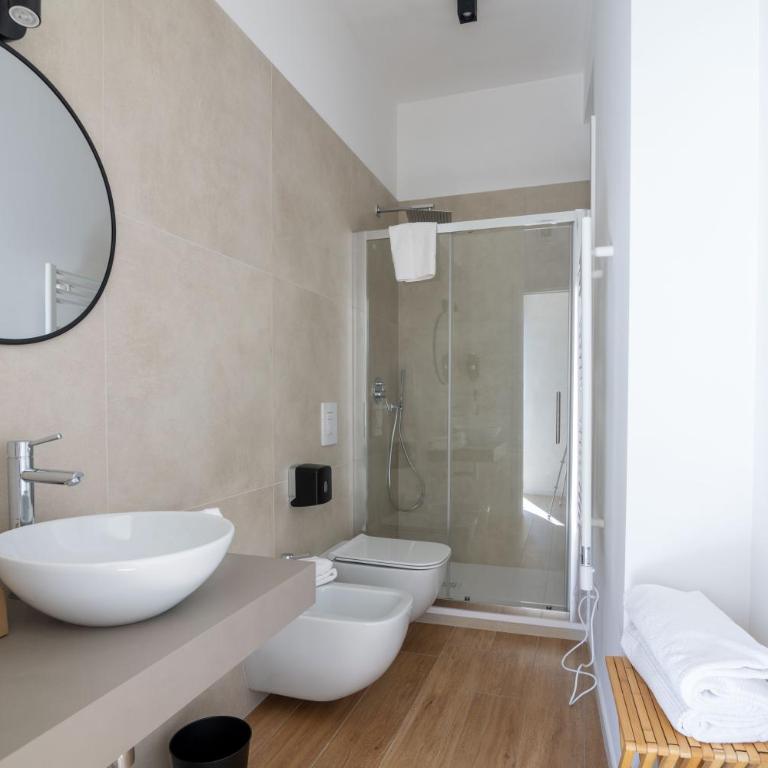Numero 5 - Double Room with Balcony and the Dome View - 17