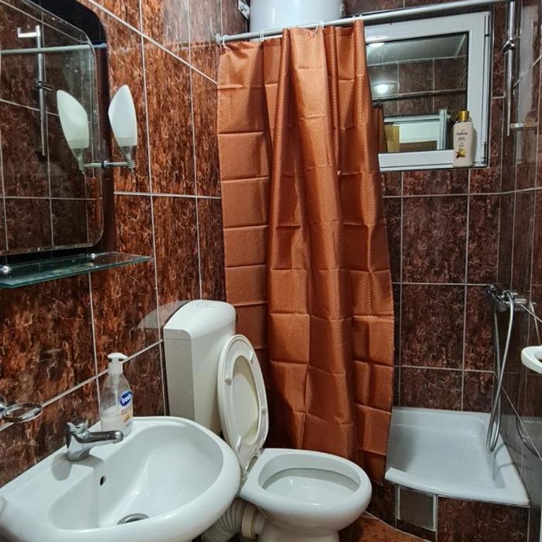 OliveGarten Apartments - Trokrevetna Soba s Pogledom na Vrt - 9