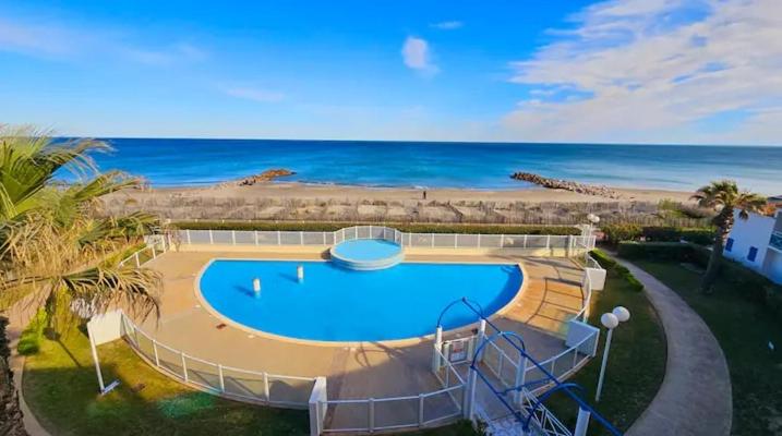 Maison Bord de Mer et Piscine - Maison 2 Chambres - 13
