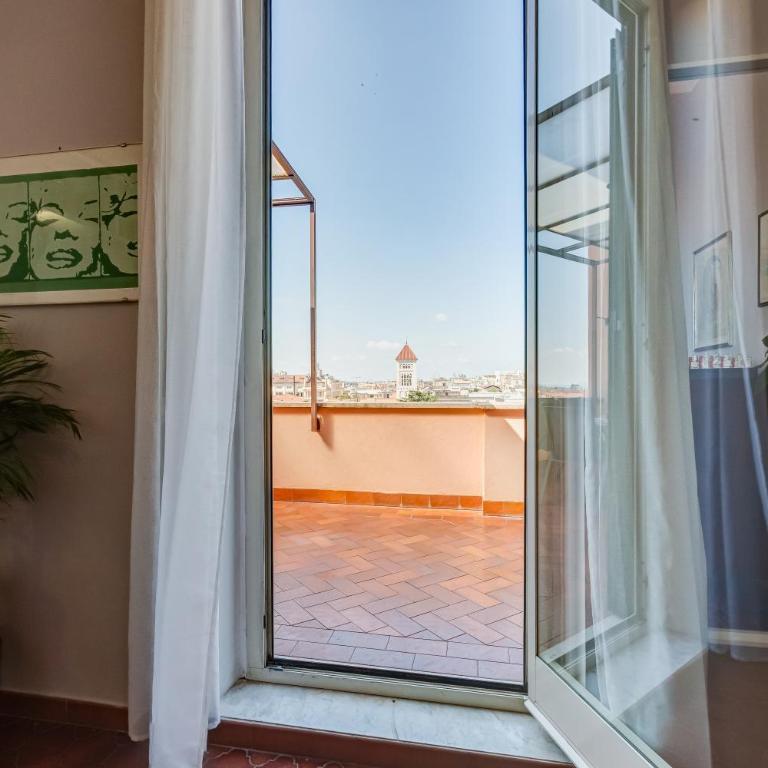 Terrace with a view of Rome - Appartamento con 3 Camere da Letto e con Vista - 9