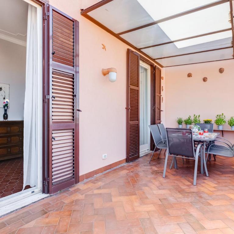 Terrace with a view of Rome - Appartamento con 3 Camere da Letto e con Vista - 50