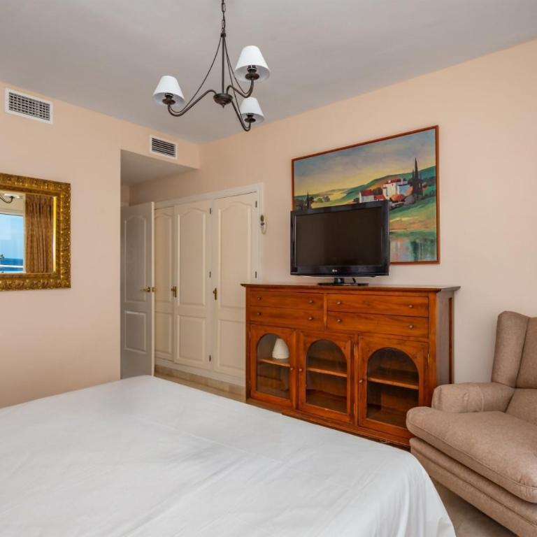 Bermuda Beachfront Living by Lica Homes - Apartamento con vistas al mar - 12