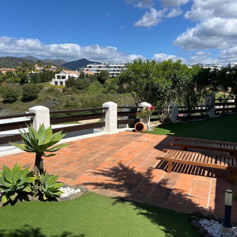 Luxury Apartment with Private Garden & Solarium, Sunset Golf, Marbella, Estepona - Three-Bedroom Apartment - 6