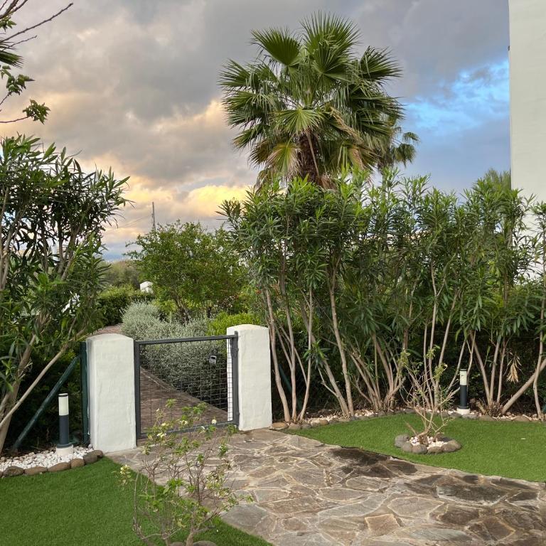 Luxury Apartment with Private Garden & Solarium, Sunset Golf, Marbella, Estepona - Three-Bedroom Apartment - 9