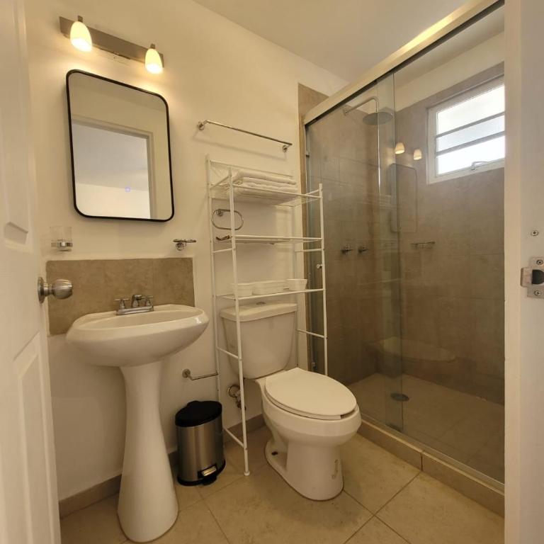 Casa Privada El Marqués Qro - Three-Bedroom House - 14