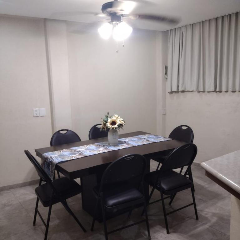 Casa Kleha Familiar y Comodidad - Habitación Doble con baño privado - 18