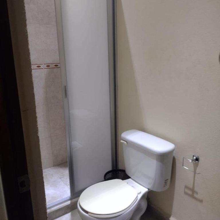 Casa Kleha Familiar y Comodidad - Habitación Doble con baño privado - 17