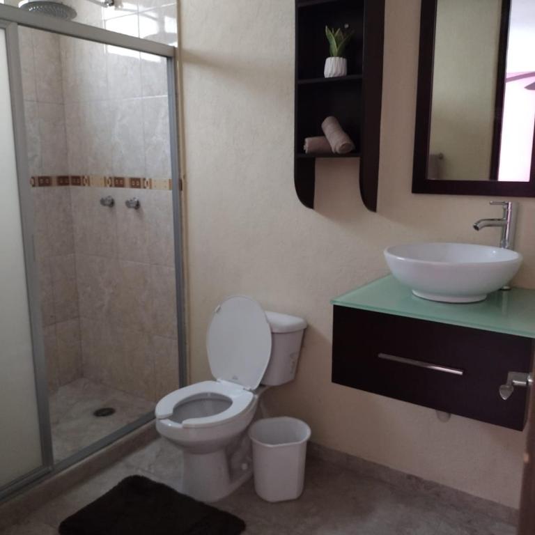 Casa Kleha Familiar y Comodidad - Habitación Doble con baño privado - 12
