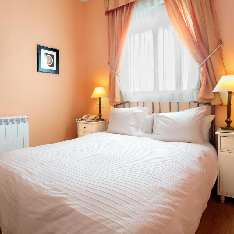 Hostal Adria Santa Ana - Camera Matrimoniale - 1