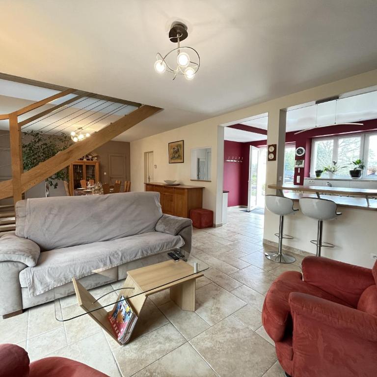Villa Isaac - Piscine naturelle - Proche Boulerie Jump - 8p - Ferienhaus mit 3 Schlafzimmern - 2