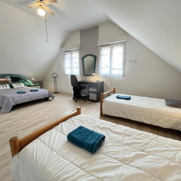 Villa Isaac - Piscine naturelle - Proche Boulerie Jump - 8p - Ferienhaus mit 3 Schlafzimmern - 5
