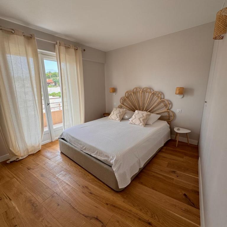 Appartement 50 m2 Le Lavandou - vue mer - plage - commerces - One-Bedroom Apartment - 10