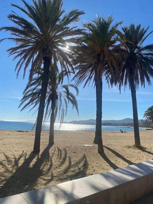 Appartement 50 m2 Le Lavandou - vue mer - plage - commerces - One-Bedroom Apartment - 24