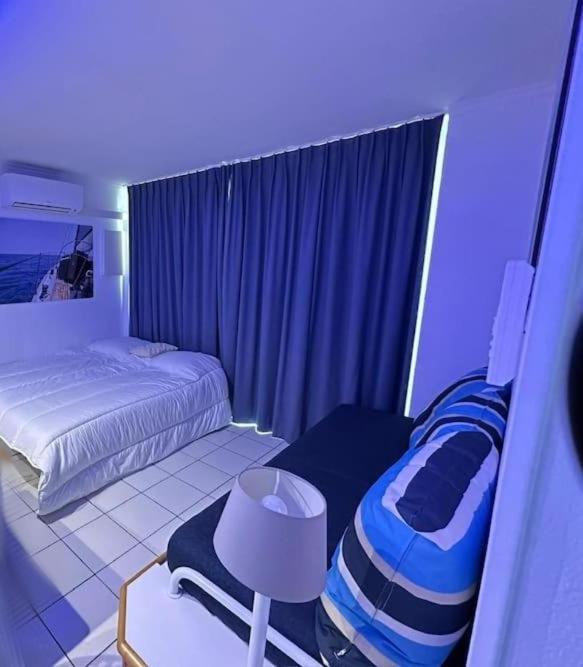 Dans un cadre d'exception, Vue mer panoramique à Agay Côte d'Azur, Village Vacances Cap Esterel, 2 chambres, avec jardin, golf, climatisation, Wifi, 5 piscines - Appartement - Vue sur Mer - 17