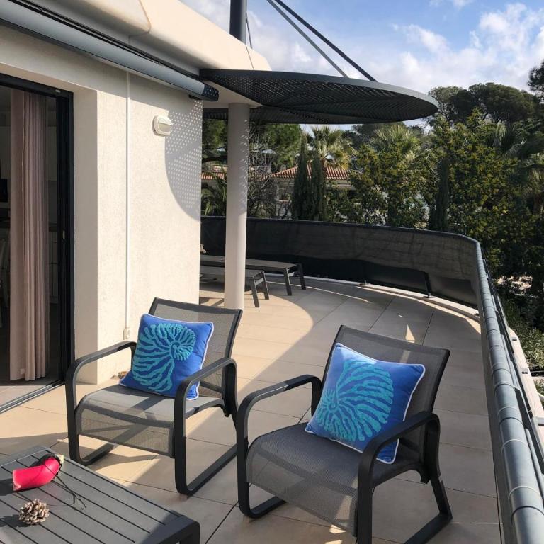 Superbe appartement pour 4, climatisé, piscine et garage - Apartment mit 2 Schlafzimmern - 22