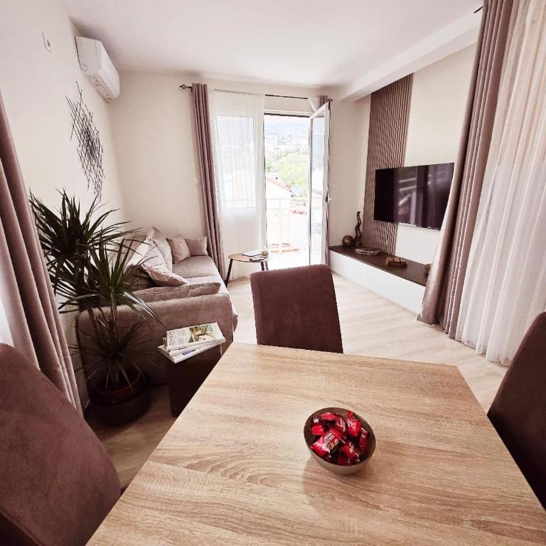 Apartments Nikčević - Apartman sa Pogledom na Planinu - 1