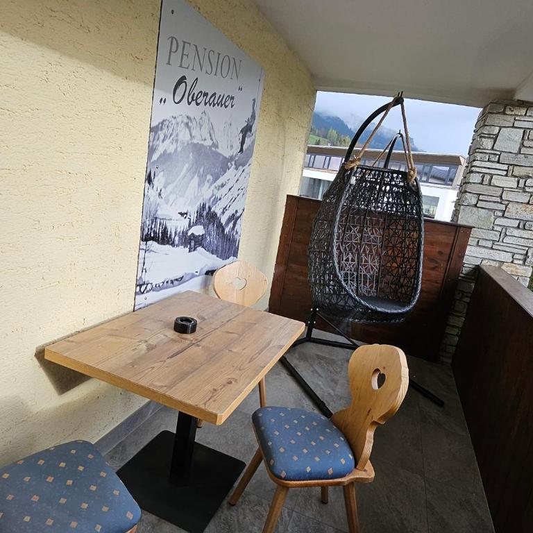 No1 - Flo's modern Rooms & Breakfast - Life Style Triple Room with Balcony and Mountain View - 1