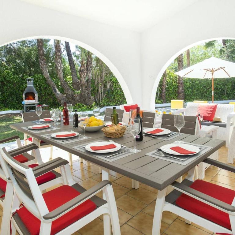 Villa Alcudia Beach by Villa Plus - Villa - 4