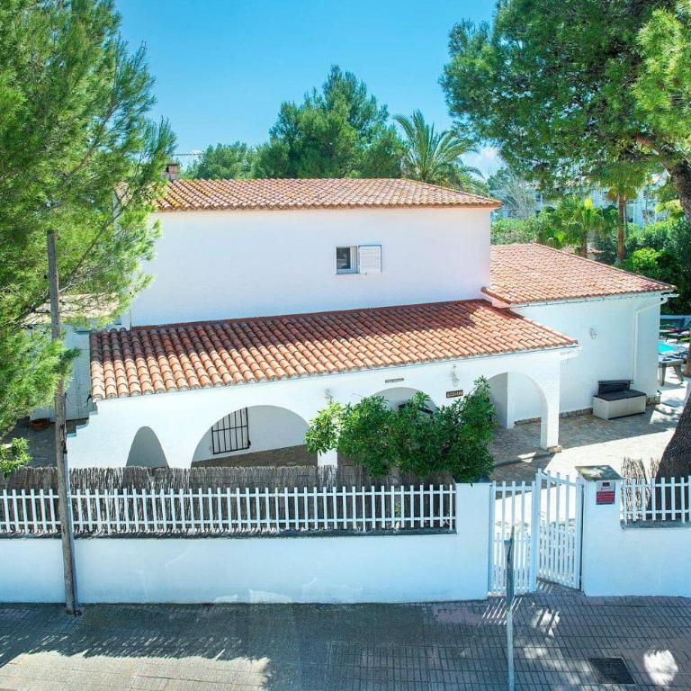 Villa Alcudia Beach by Villa Plus - Villa - 25