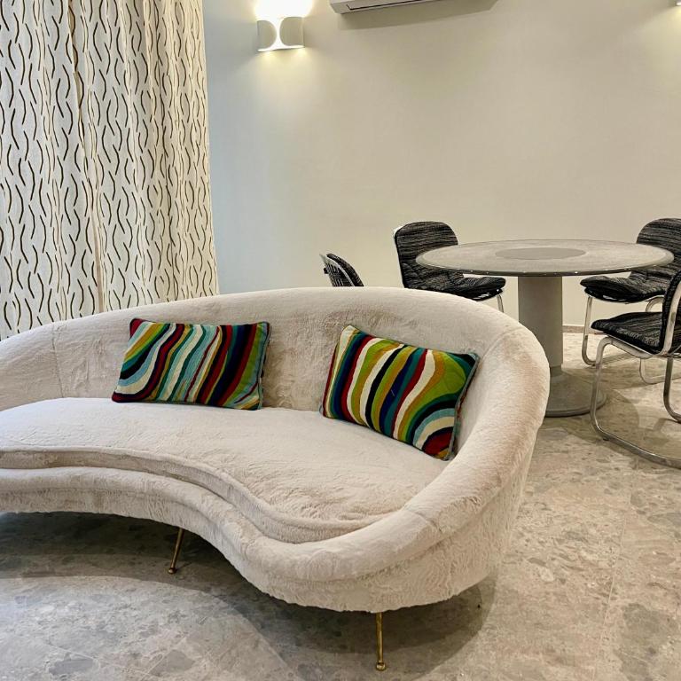 Glass & Charme - Central Suite - Appartamento con 2 Camere da Letto - 33