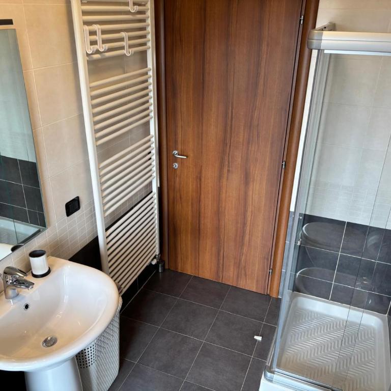 Verona Top Floor Flat & Garage - Apartment - 27