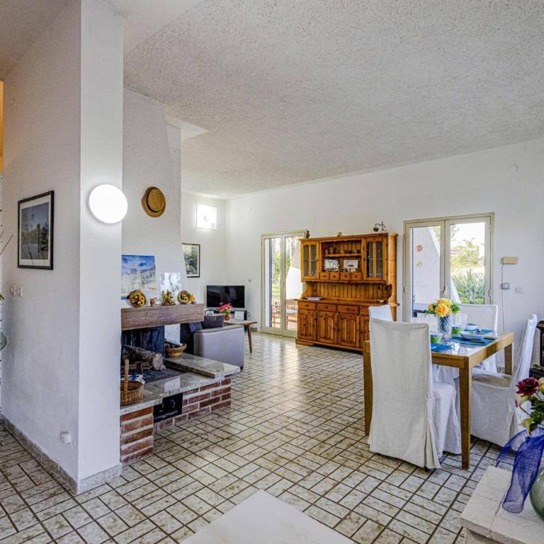 Villa Rosanna by Villa Plus - Villa - 7