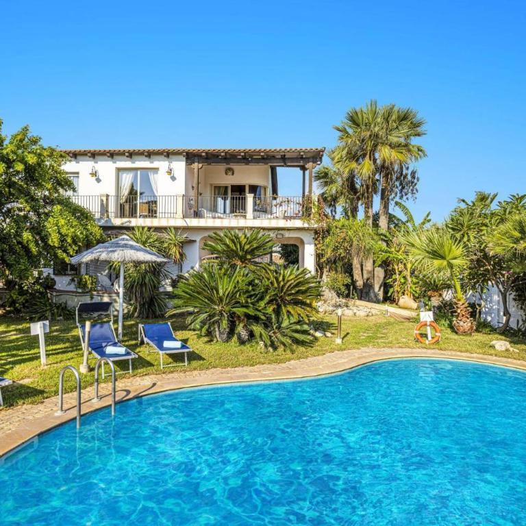 Villa Nautilus by Villa Plus - Villa - 1