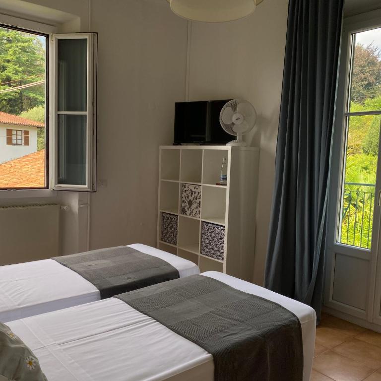Hotel Loveno - Doppel-/Zweibettzimmer mit Bergblick - 2