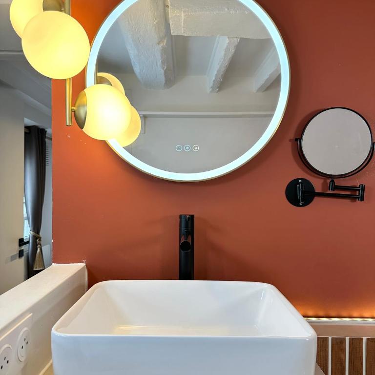 Opera - Premium apartment with lift near Gare de l'Est for 4 - Appartement - 23