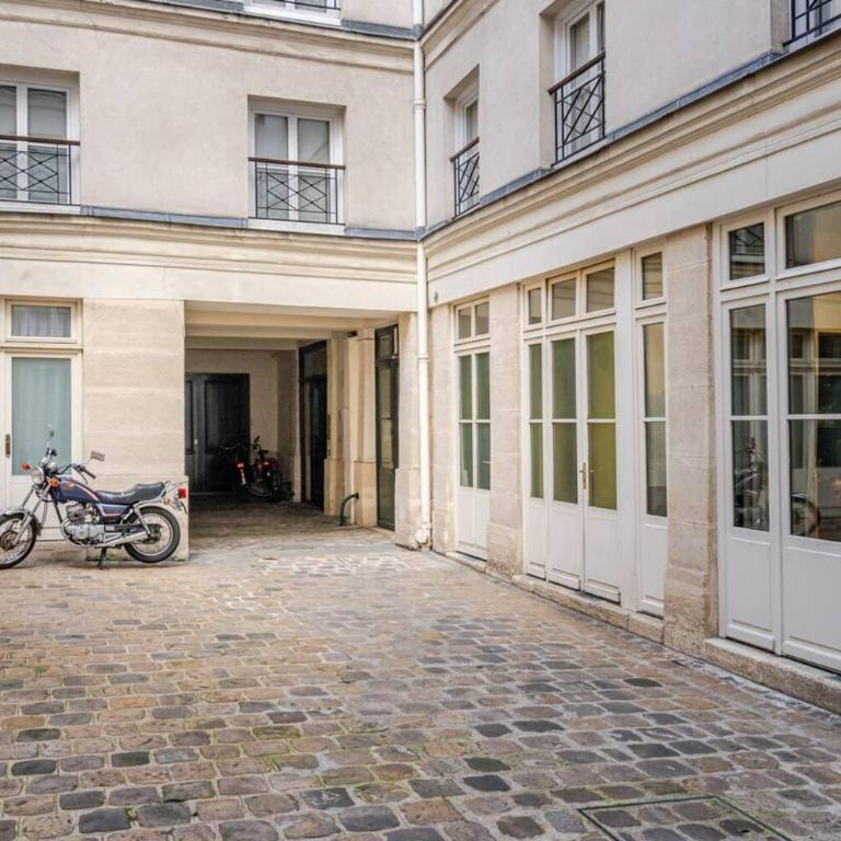 Opera - Premium apartment with lift near Gare de l'Est for 4 - Appartement - 44