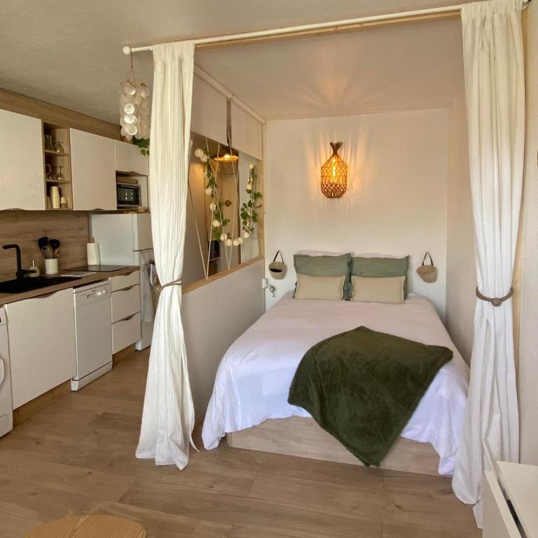 Studio entièrement rénové avec grande terrasse pour 4 personnes - Cap d'agde - Estudio Estándar - 8