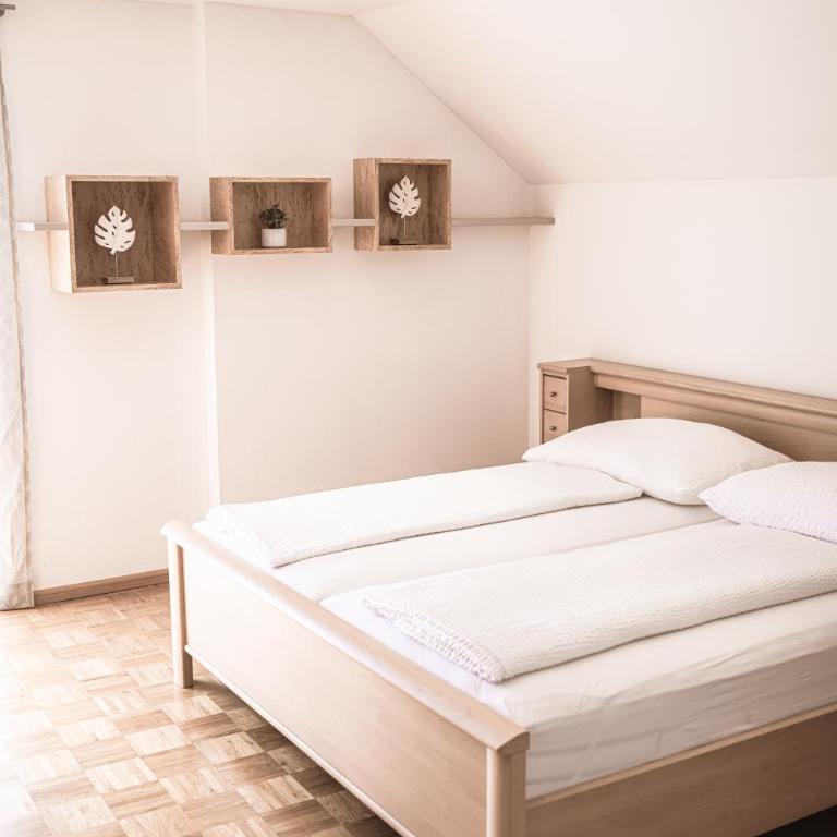Haus Dietrich am Red Bull Ring - Appartement avec Balcon - 1