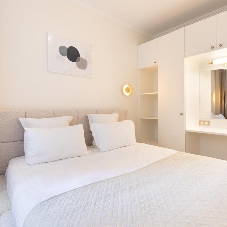 Pick A Flat's Apartments in Batignolles - Rue Gauthey - One-Bedroom Apartment - 3