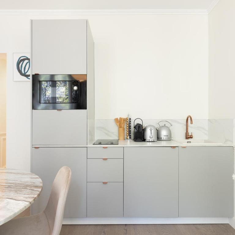 Pick A Flat's Apartments in Batignolles - Rue Gauthey - One-Bedroom Apartment - 14