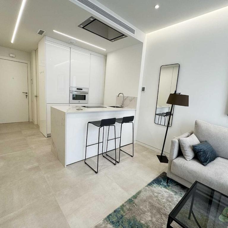 Little Pearl of Marbella - Two-Bedroom Apartment - 5