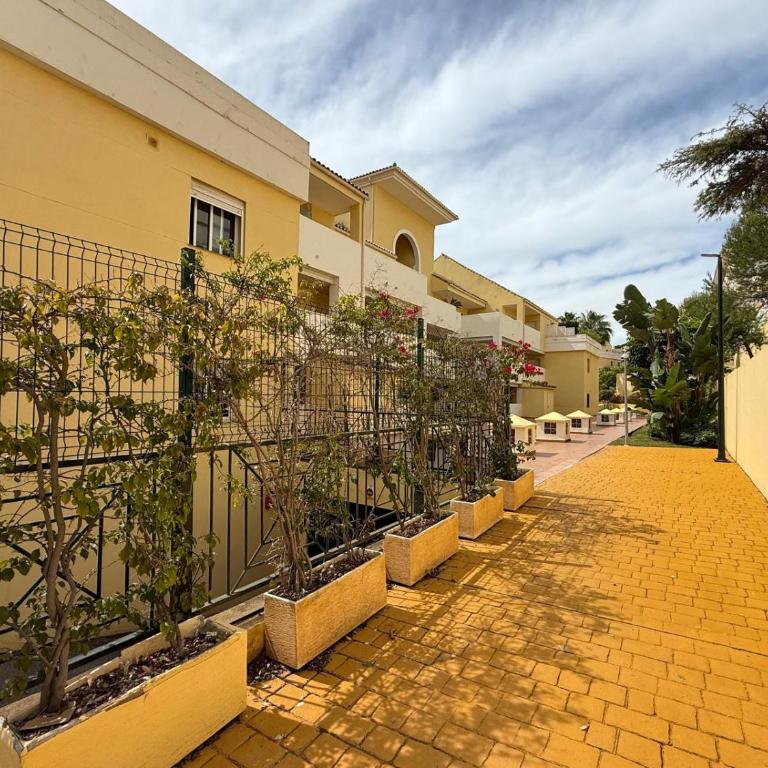 Residence TuAlto - Two-Bedroom Apartment - 33