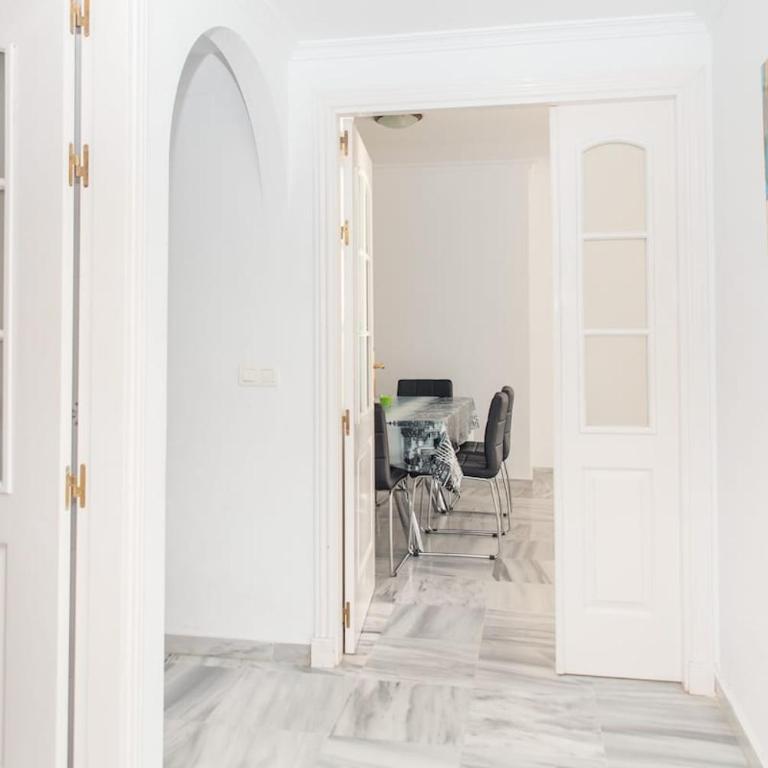 Modern & Bright family apartment, Torrequebrada - Apartamento de 1 dormitorio - 3