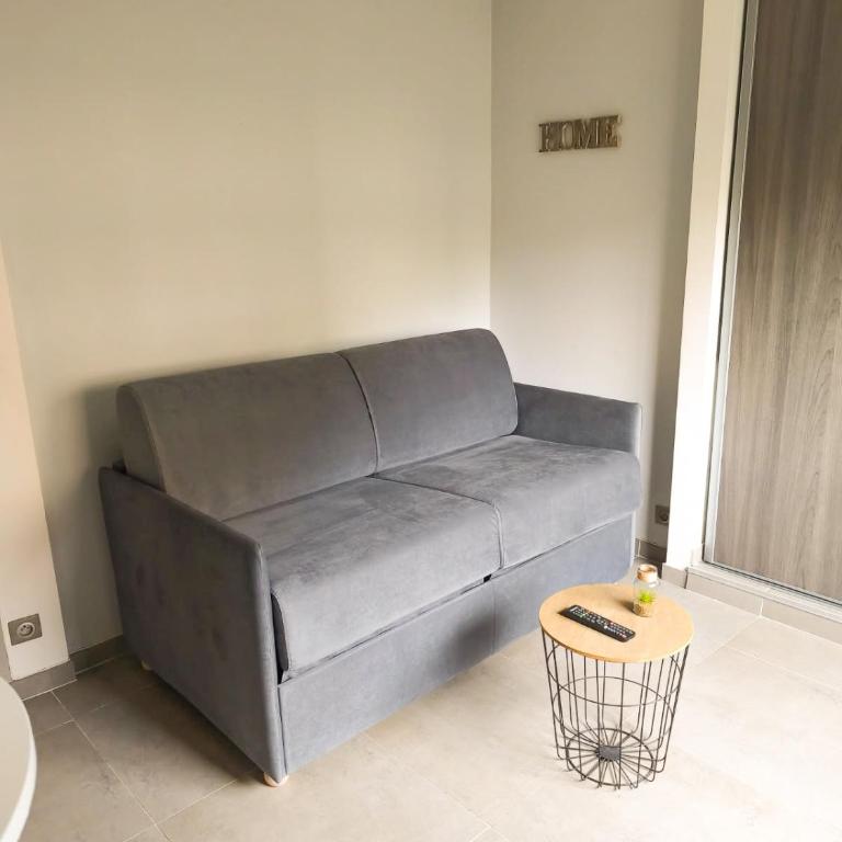 Contemporary 2P Studio Just Steps from the Beach - Studio - 3