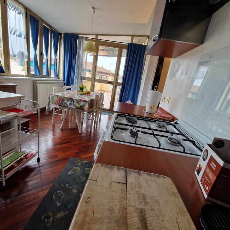 Trilly's House is waiting for you! Panoramic Penthouse - One-Bedroom Apartment - 7