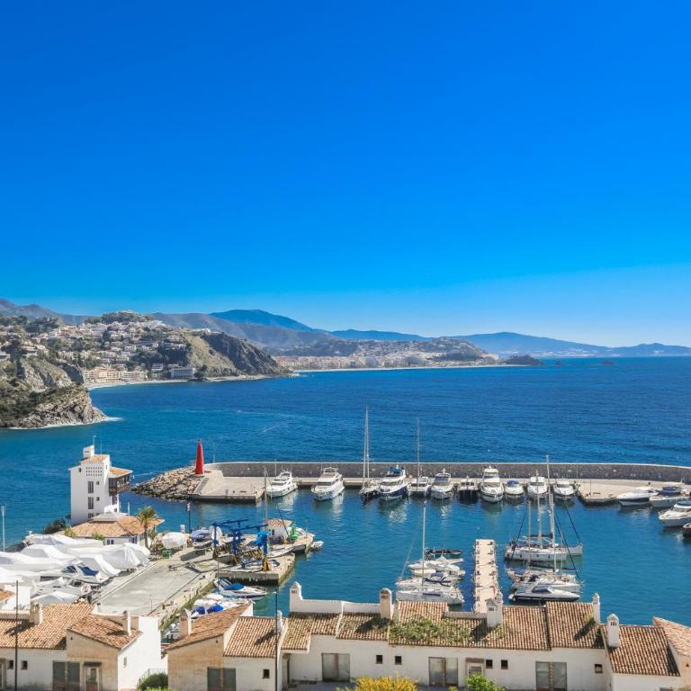 Icon Deluxe Marina Views - Three-Bedroom Apartment - 21