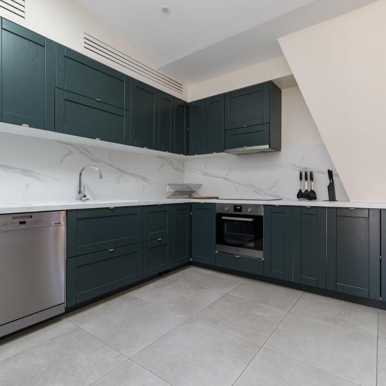 Luxury apartments - Avenue Montaigne - Appartement 4 Chambres de Luxe - 17
